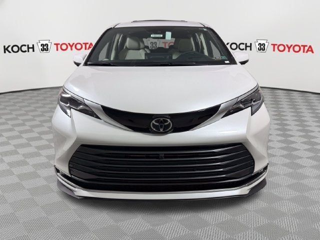 2026 Toyota Sienna Platinum