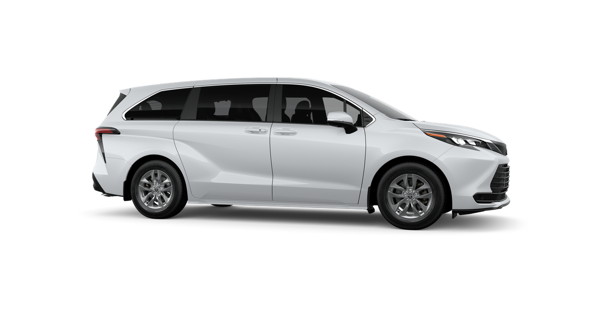 2026 Toyota Sienna LE