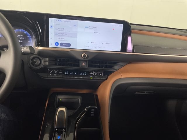 2026 Toyota Toyota Crown Signia Limited