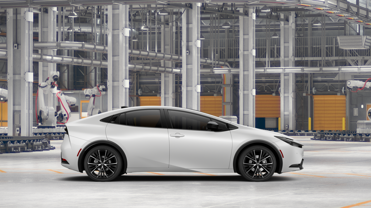2027 Toyota Prius XLE