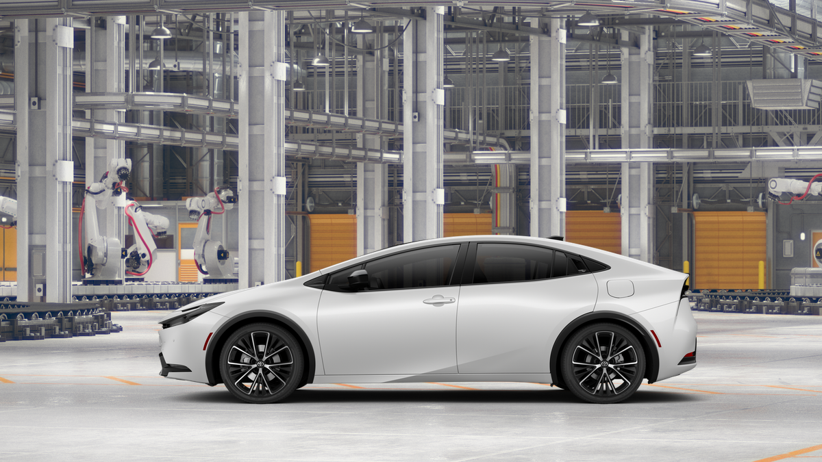 2027 Toyota Prius XLE