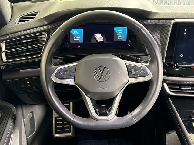 2025 Volkswagen Atlas Cross Sport 2.0T SEL Premium R-Line