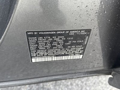 2025 Volkswagen Atlas Cross Sport 2.0T SEL Premium R-Line