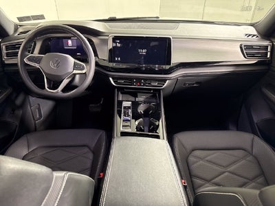 2024 Volkswagen Atlas Cross Sport 2.0T SE w/Technology