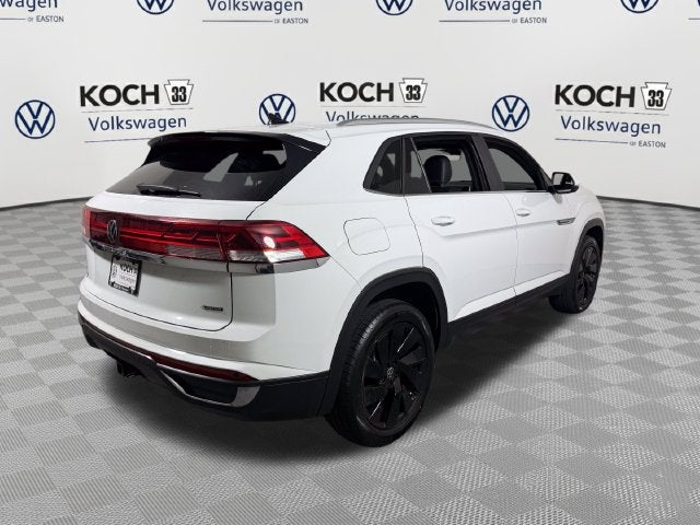2024 Volkswagen Atlas Cross Sport 2.0T SE w/Technology