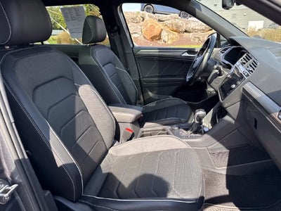 2023 Volkswagen Tiguan SEL R-Line