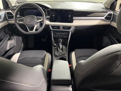 2025 Volkswagen Taos SEL