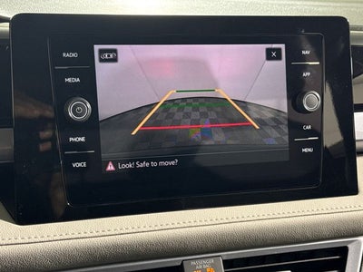 2025 Volkswagen Taos SEL