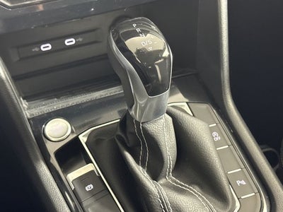 2025 Volkswagen Taos SEL