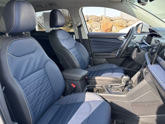 2025 Volkswagen Taos SEL