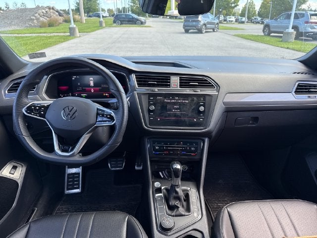 2022 Volkswagen Tiguan SE R-Line Black