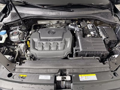 2023 Volkswagen Tiguan SE R-Line Black