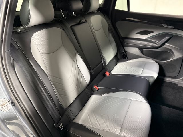 2025 Volkswagen Tiguan SE R-Line Black