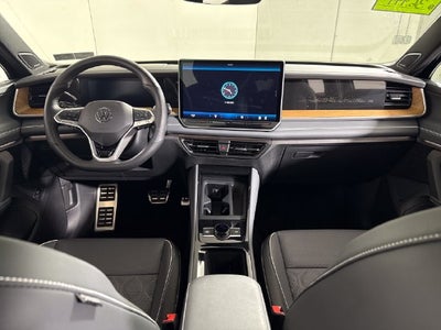 2025 Volkswagen Tiguan SEL R-Line