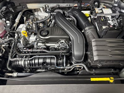 2025 Volkswagen Taos SE