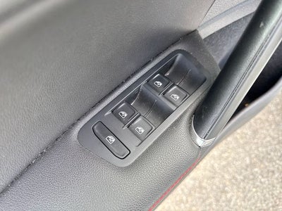 2018 Volkswagen Golf GTI SE