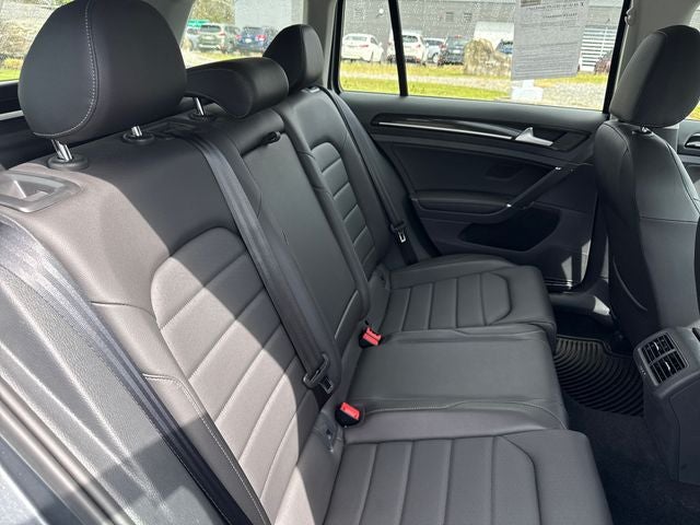 2015 Volkswagen Golf SportWagen TSI S