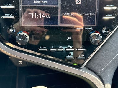 2018 Toyota Camry Hybrid Hybrid LE