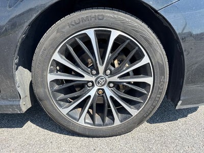 2018 Toyota Camry Hybrid Hybrid LE