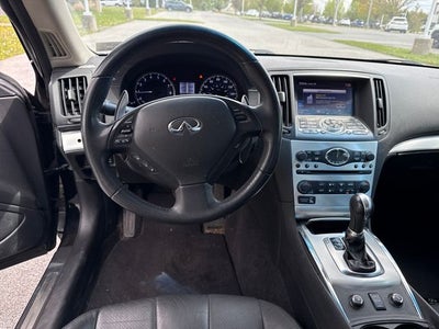 2013 INFINITI G37 x