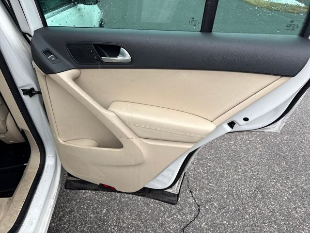 2014 Volkswagen Tiguan SE