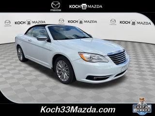 2013 Chrysler 200 Limited