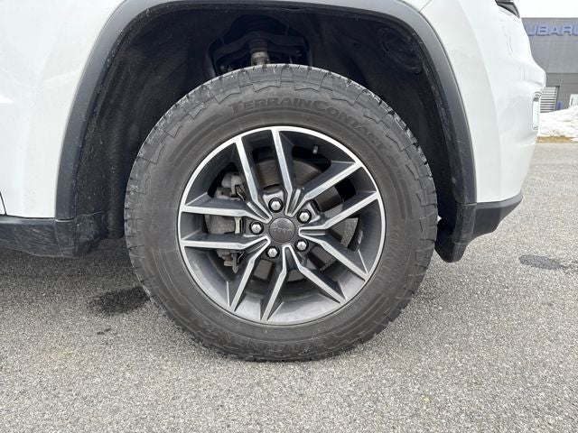 2020 Jeep Grand Cherokee Laredo E