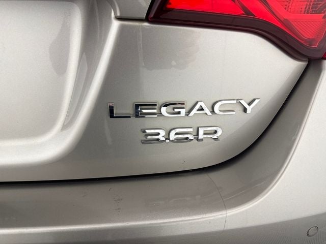 2017 Subaru Legacy 3.6R Limited
