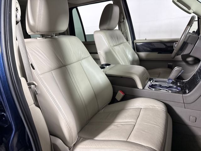 2015 Lincoln Navigator Base