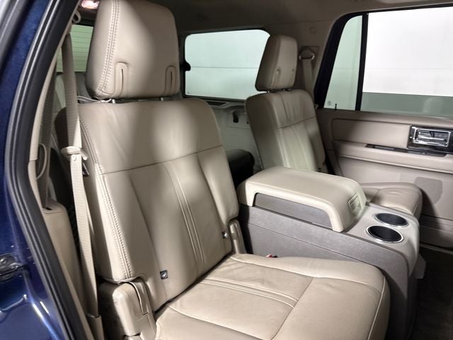 2015 Lincoln Navigator Base