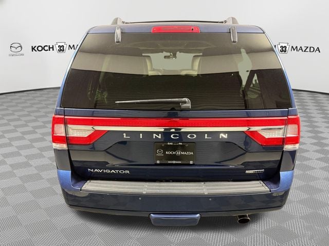 2015 Lincoln Navigator Base