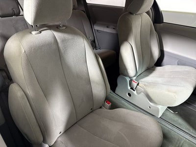 2012 Toyota Sienna Base 7 Passenger