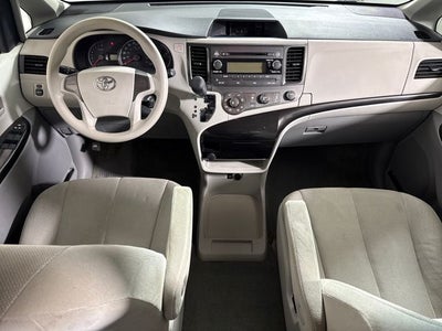 2012 Toyota Sienna Base 7 Passenger