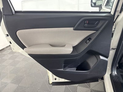 2015 Subaru Forester 2.5i