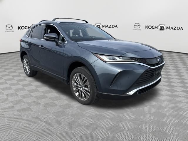 2022 Toyota Venza XLE