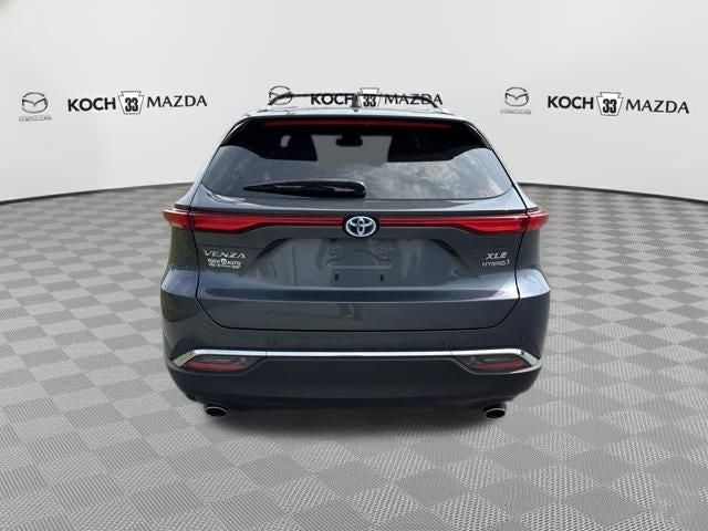 2022 Toyota Venza XLE