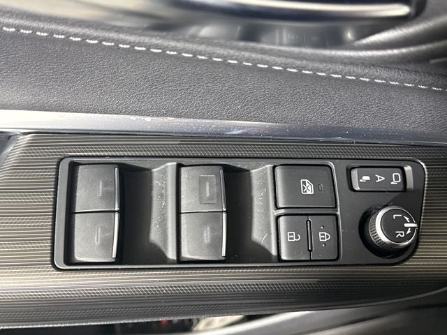 2022 Toyota Venza XLE