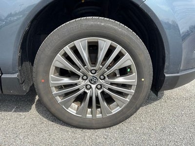 2022 Toyota Venza XLE