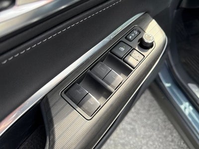 2022 Toyota Venza XLE