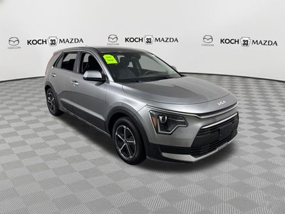 2023 Kia Niro LX