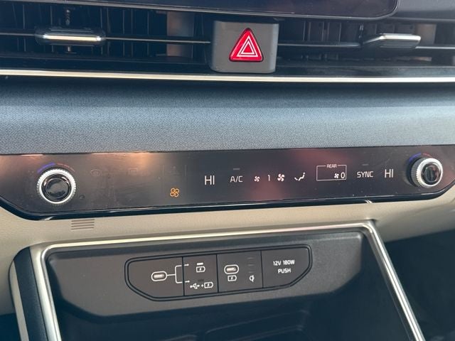 2025 Kia Carnival EX