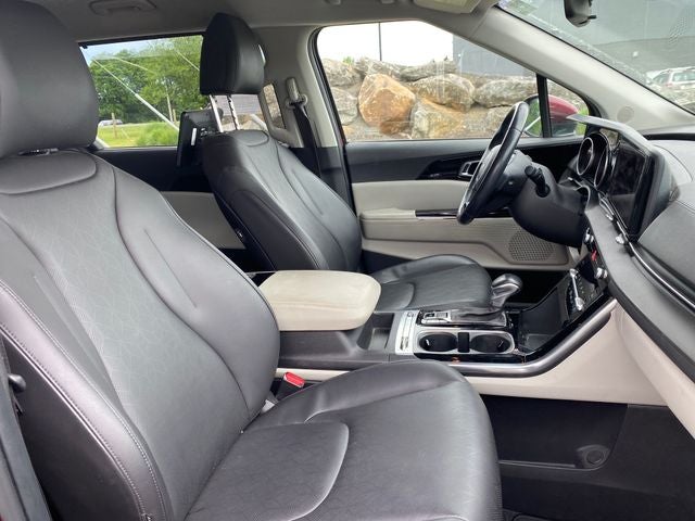 2022 Kia Carnival SX