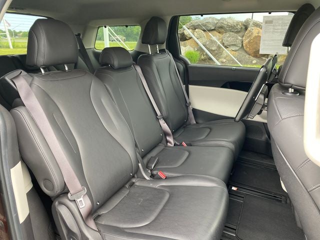 2022 Kia Carnival SX