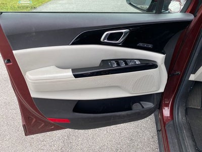 2022 Kia Carnival SX