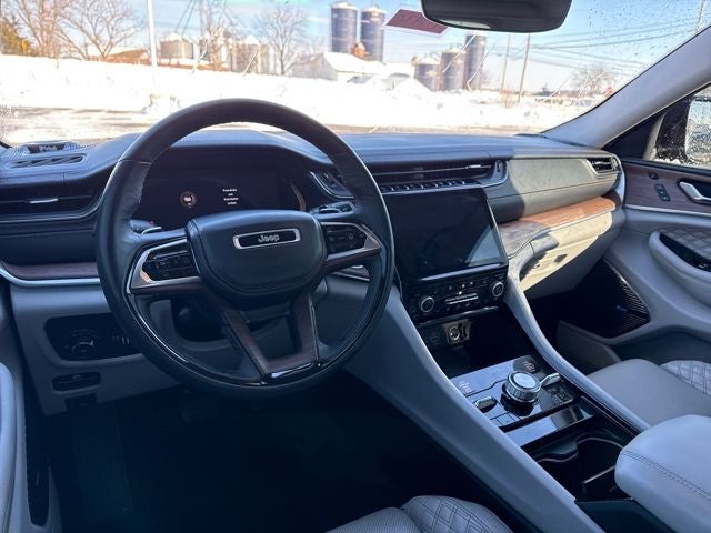 2022 Jeep Grand Cherokee Summit