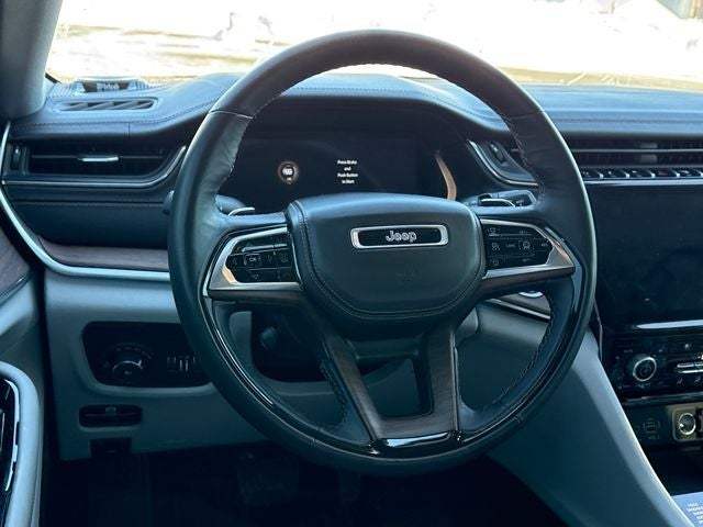 2022 Jeep Grand Cherokee Summit