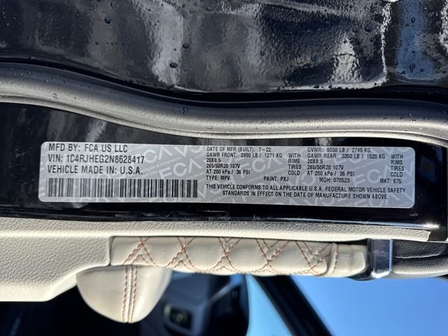 2022 Jeep Grand Cherokee Summit