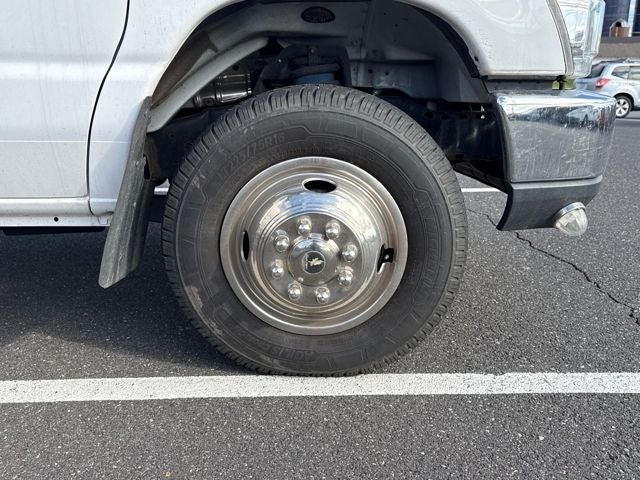 2019 Ford E-450SD Base