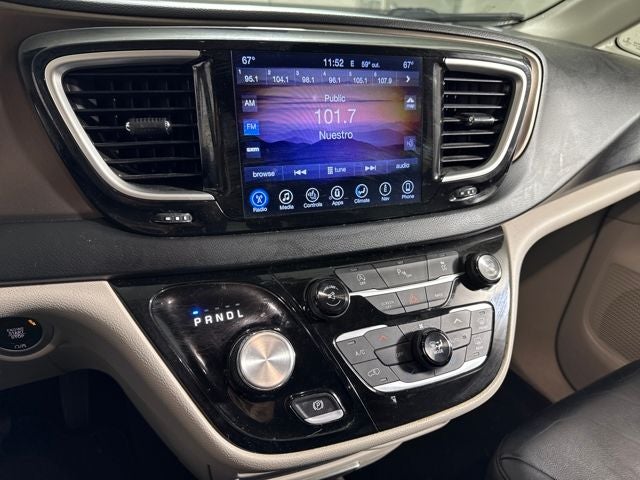 2017 Chrysler Pacifica Touring L