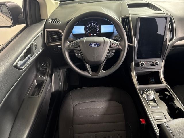 2023 Ford Edge SE